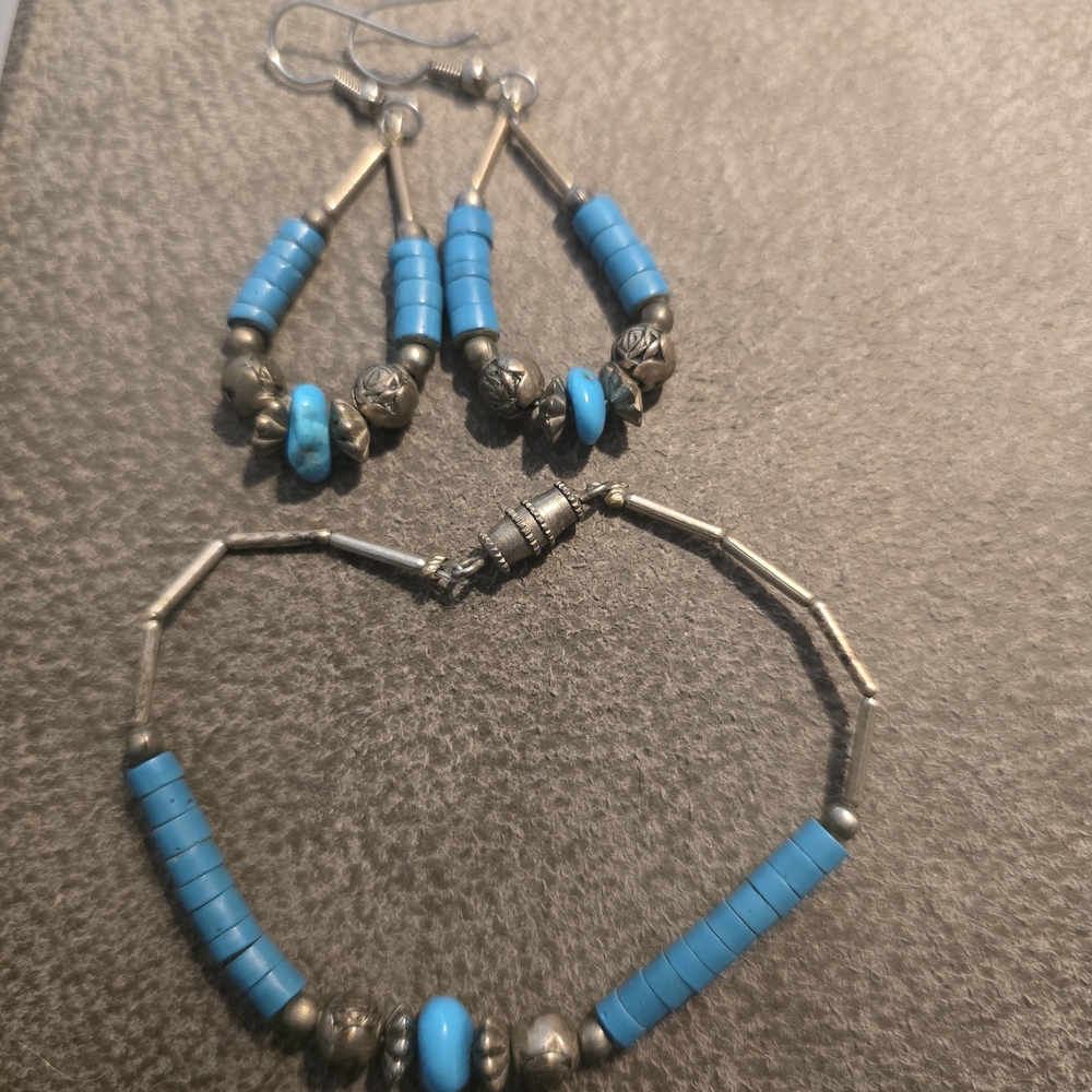 Turquoise and Silver Beaded Jewelry Set